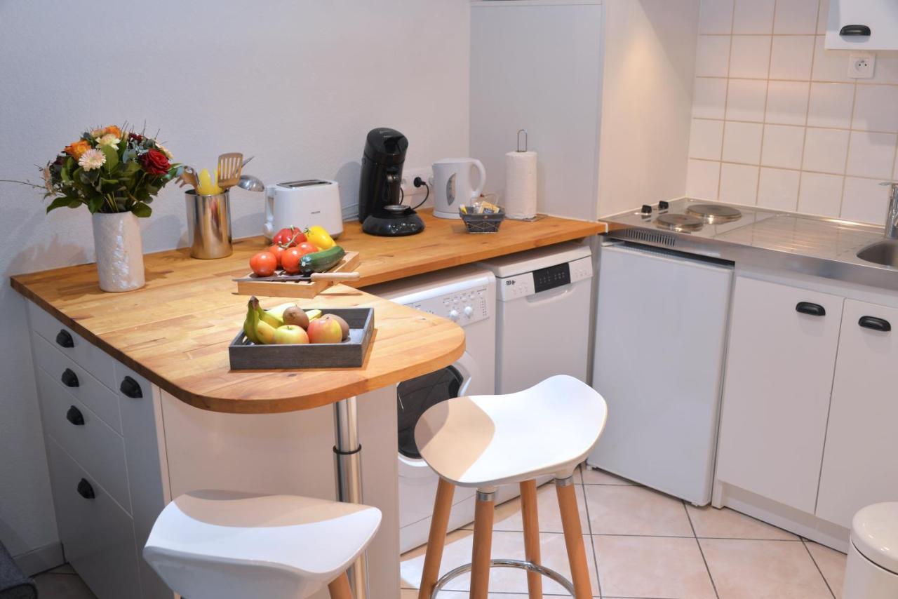 Appartement La Terrasse Sur Cour กอลมาร์ ภายนอก รูปภาพ